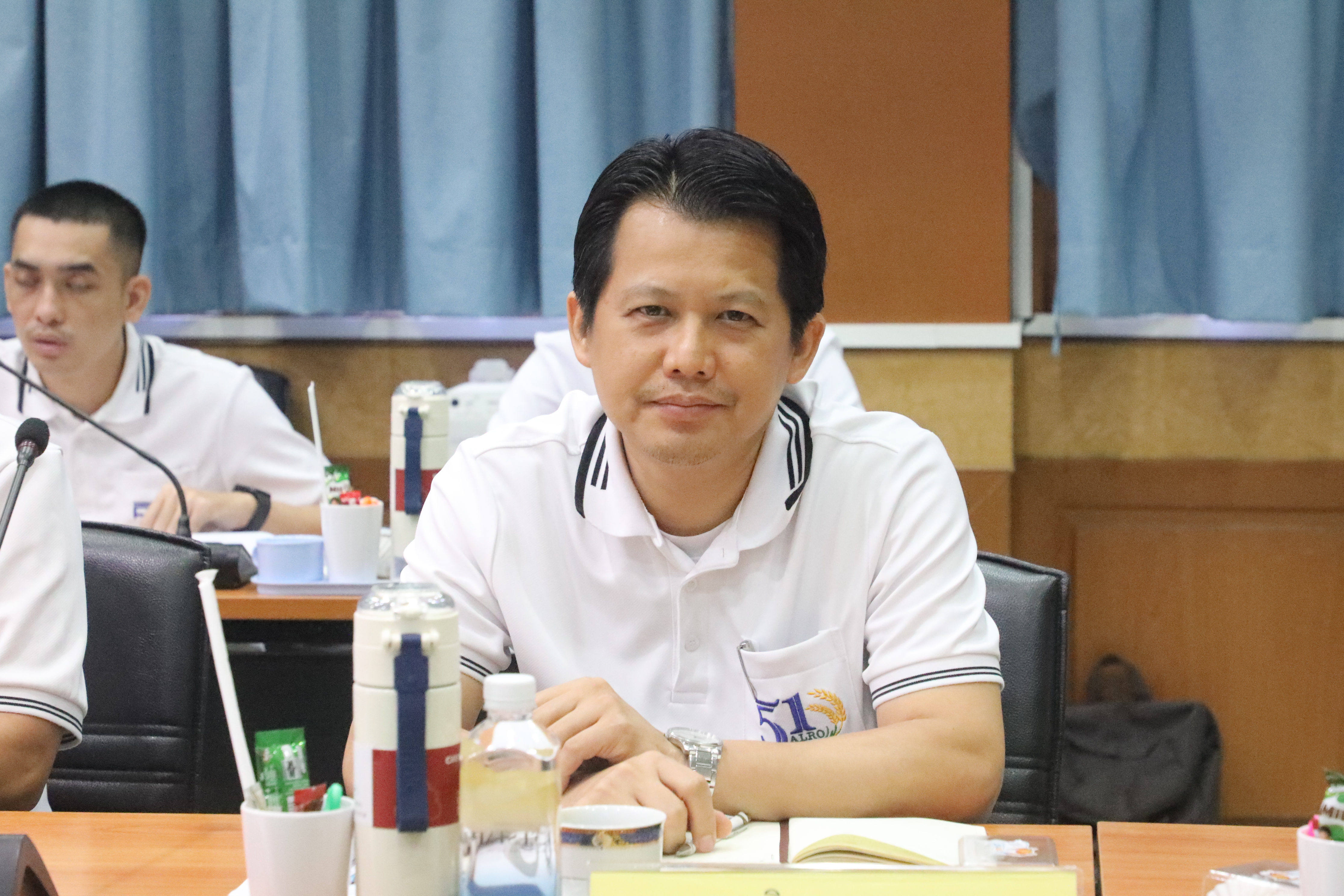 title - รองปลัด กษ. ประชุมสัญจร 5 หน่วยงานภายใต้การกำกับดูแล ณ ส.ป.ก. 